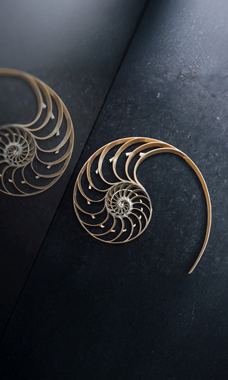 spiral mirrored
